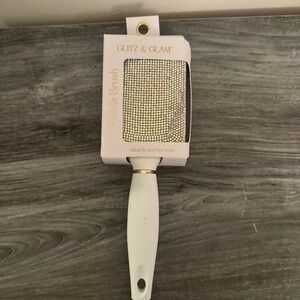 Glitz & Glam Paddle Brush - White and Gold